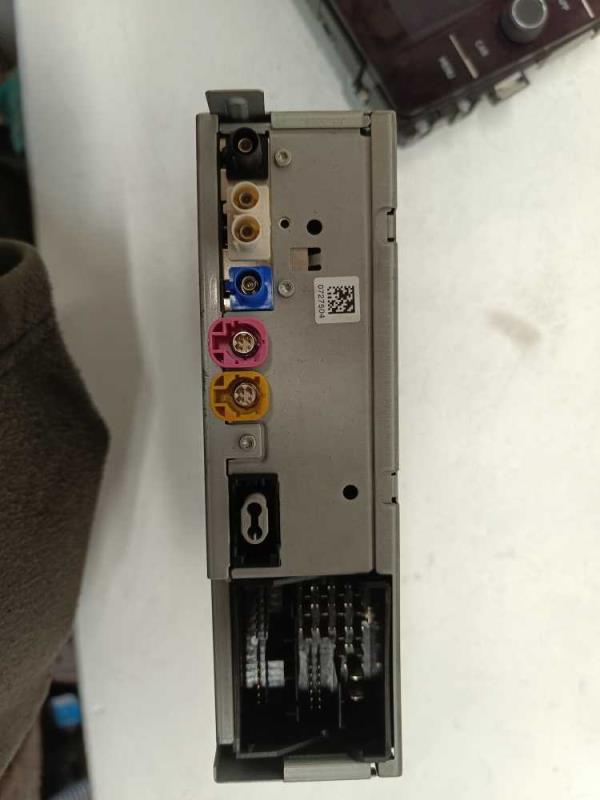 RADIO GPS VAG - Vue 7